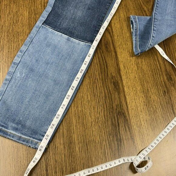 NEW‎ Women's High-Rise Skinny Patched Jeans - Universal Thread Light Wash 10 NWT - Picture 7 of 8
